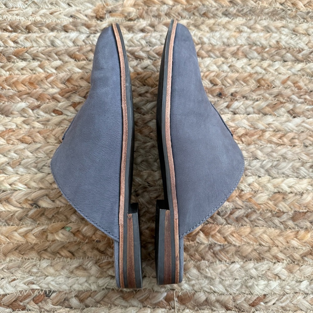 Frye Women’s Nolan Seam Mule Size 6.5 Grey Leather Slip On Flats - Picture 3 of 7